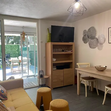 Διαμέρισμα En Rez-de-jardin Avec Terrasse Λα Γκραντ-Μοτ