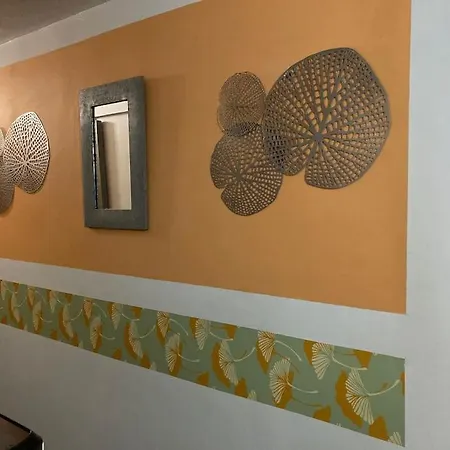 En Rez-de-jardin Avec Terrasse Ла-Гранд-Мот
